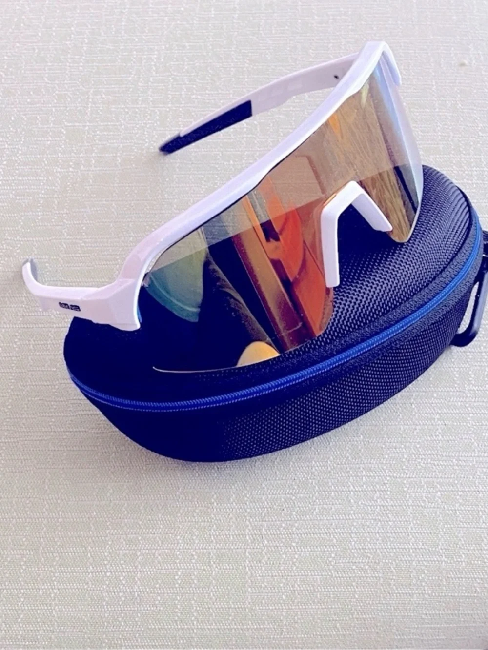 Rawlings RY134 Youth Boys Girls Sports White Shield Sunglasses & Zip Case